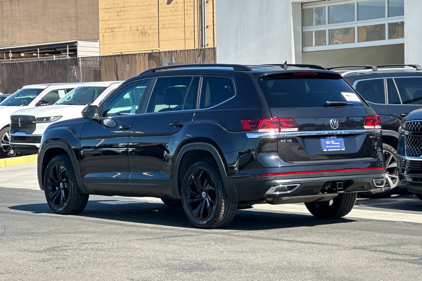 Used 2023 Volkswagen Atlas SE AWD/4WD image 5