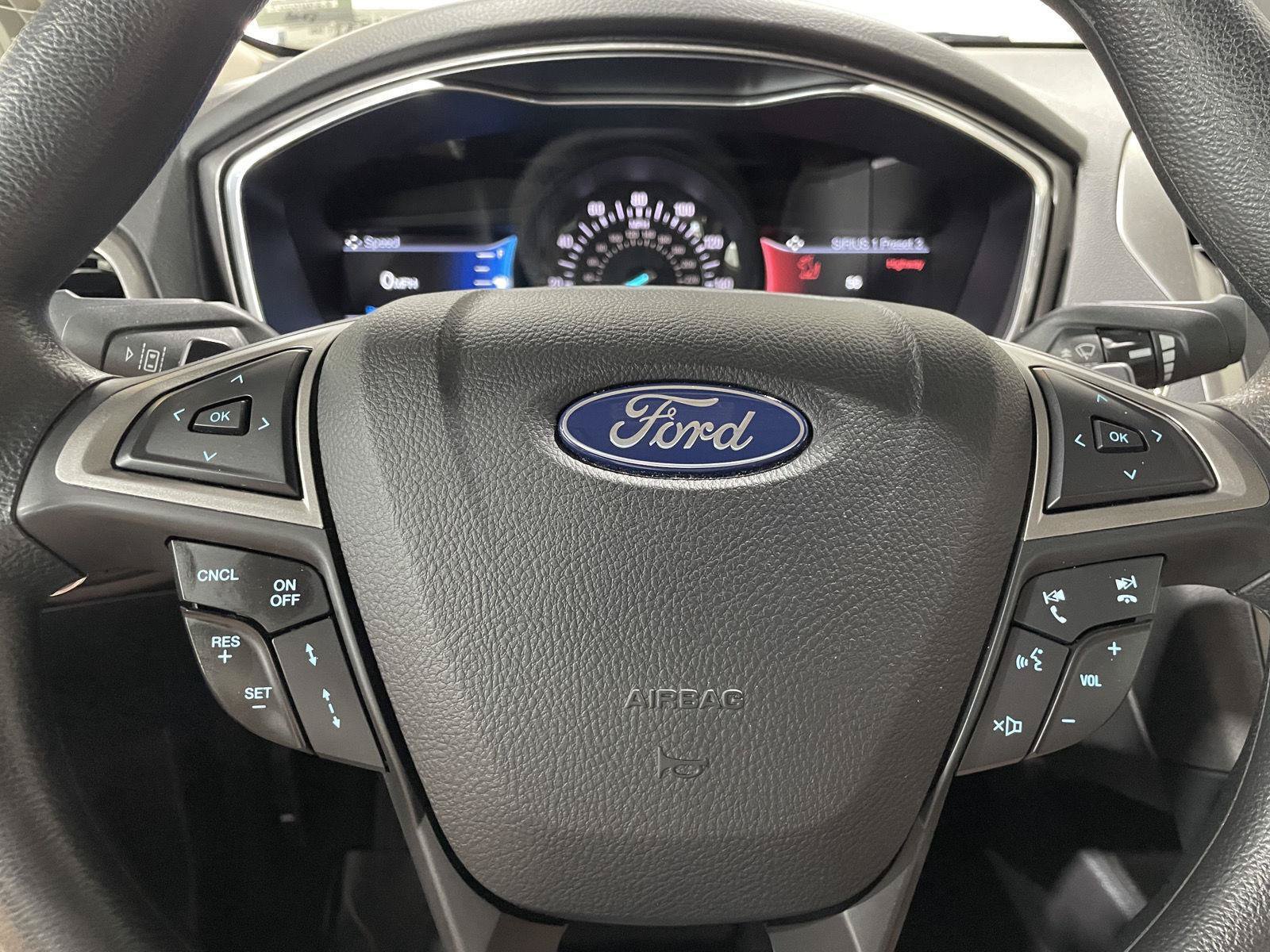 Certified 2020 Ford Fusion SE AWD/4WD image 13