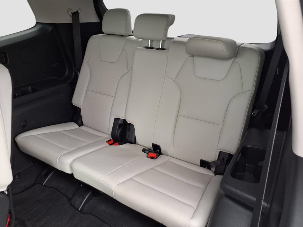 Used 2023 Kia Telluride S FWD image 28