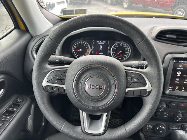 Used 2023 Jeep Renegade Latitude AWD/4WD image 21