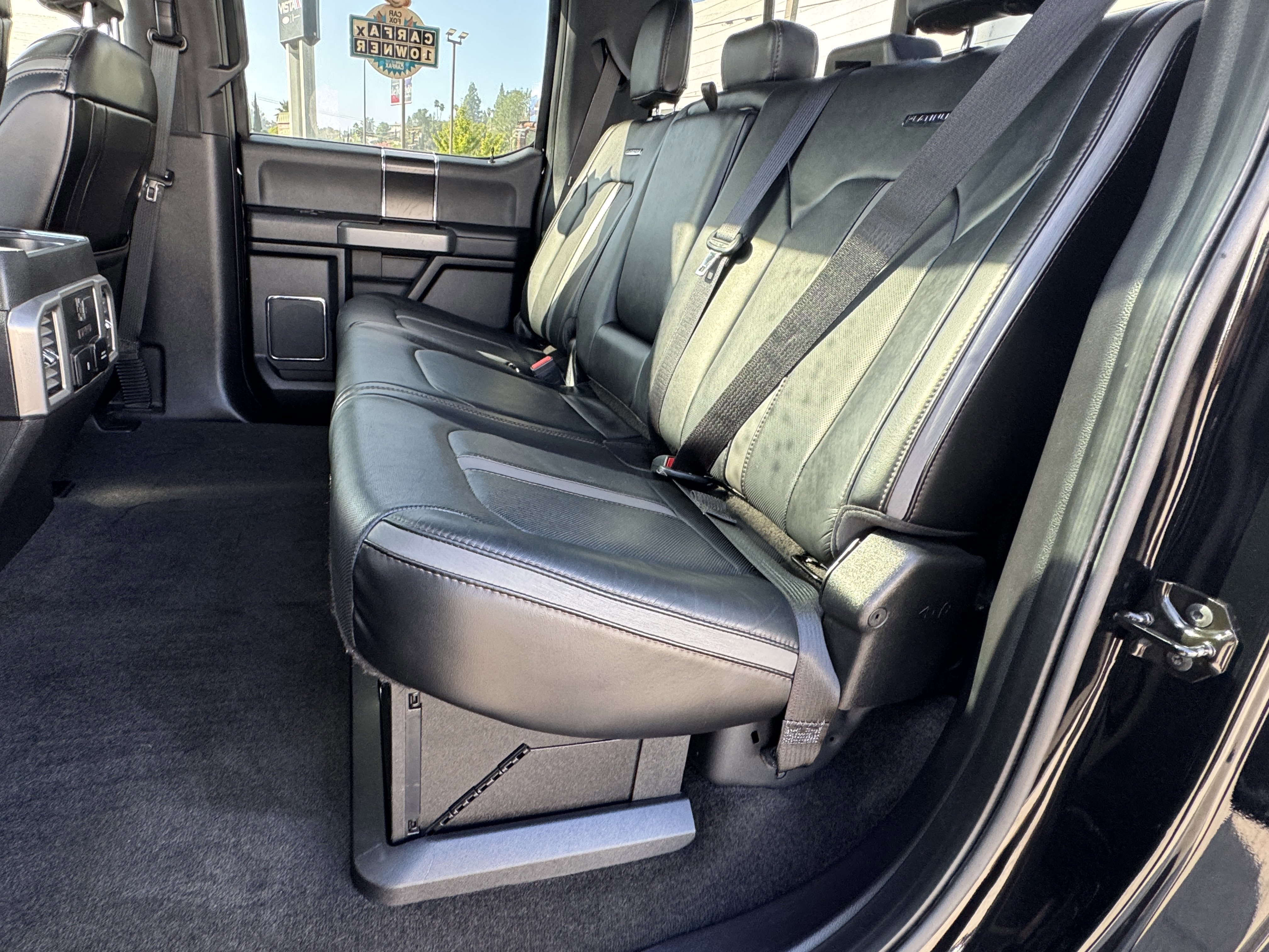 Certified 2018 Ford F350 Platinum w/ Platinum Ultimate Package image 21