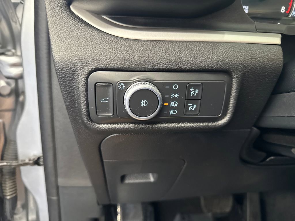 Certified 2021 Ford Explorer XLT w/ Equipment Group 202A AWD/4WD image 35