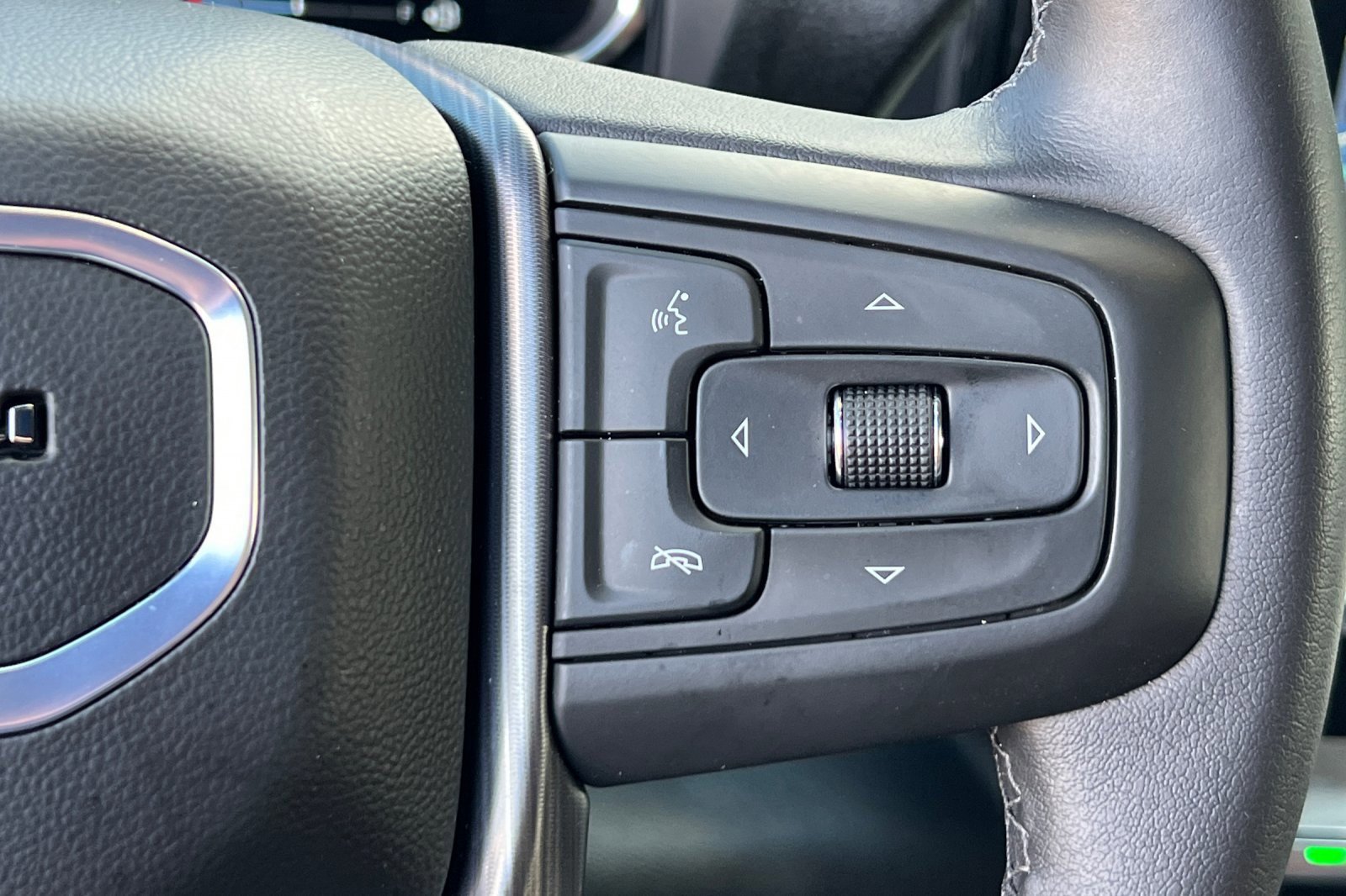 Used 2025 GMC Sierra 2500 Denali Ultimate image 28