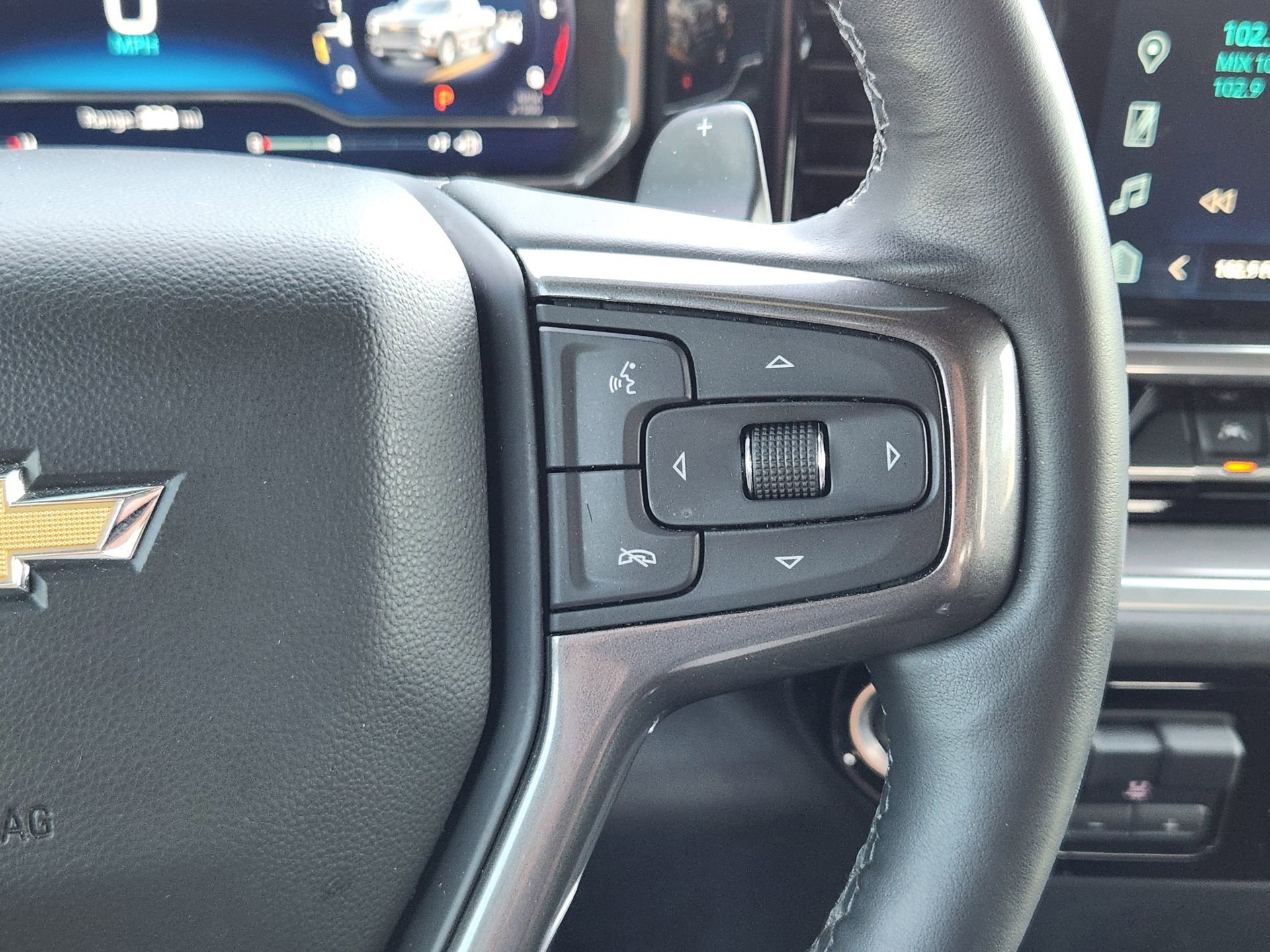 Used 2023 Chevrolet Silverado 1500 High Country w/ High Country Premium Package image 32