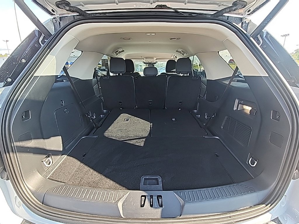 Certified 2025 Ford Explorer Active AWD/4WD image 22