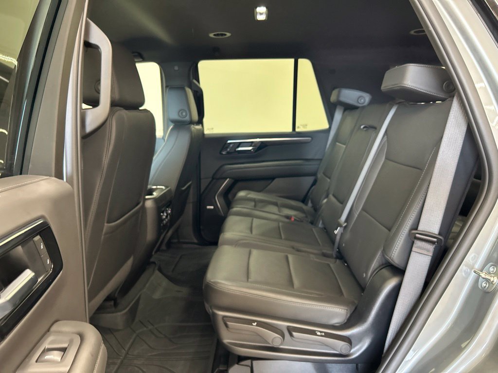 Used 2025 Chevrolet Tahoe LT w/ Comfort Package AWD/4WD image 29
