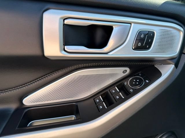 Certified 2023 Ford Explorer Limited w/ Limited Technology Package RWD image 10