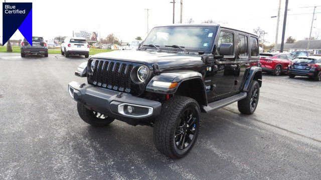 Used 2023 Jeep Wrangler Unlimited Sahara w/ Cold Weather Group