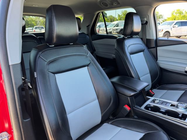 Certified 2023 Ford Explorer XLT w/ Equipment Group 202A AWD/4WD image 19