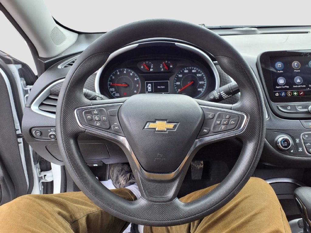 Used 2023 Chevrolet Malibu LT FWD image 20