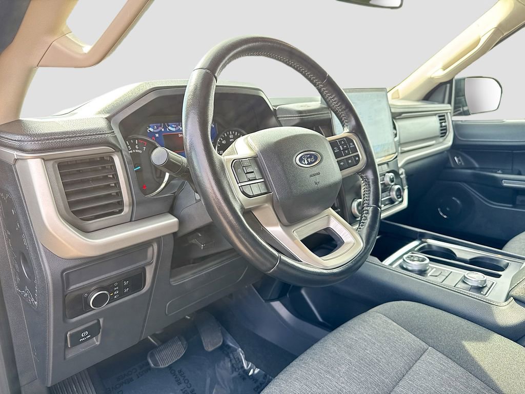 Certified 2024 Ford Expedition XLT AWD/4WD image 9