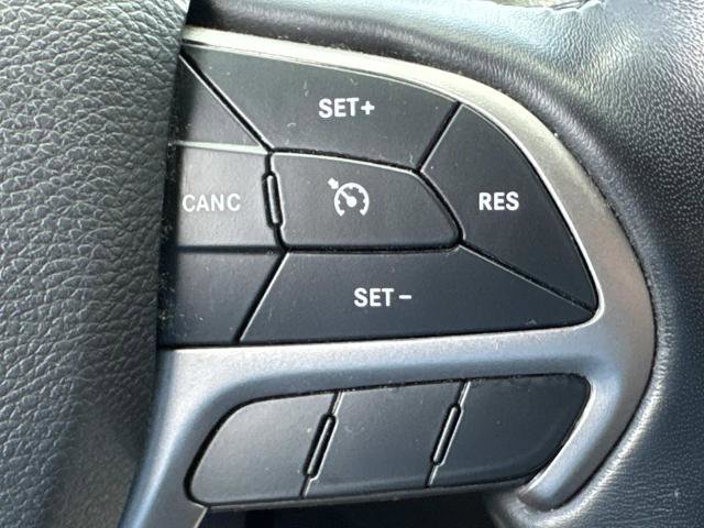 Used 2021 Jeep Grand Cherokee Limited image 29