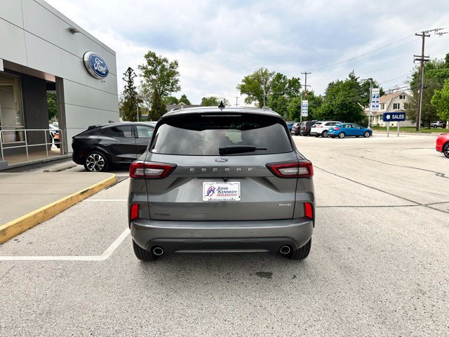 Certified 2024 Ford Escape ST-Line w/ Tech Pack #1 AWD/4WD image 14