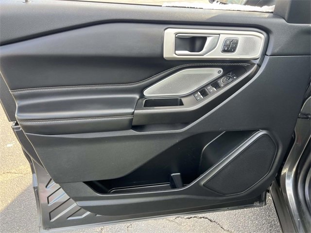 Certified 2020 Ford Explorer ST w/ Premium Technology Package image 11