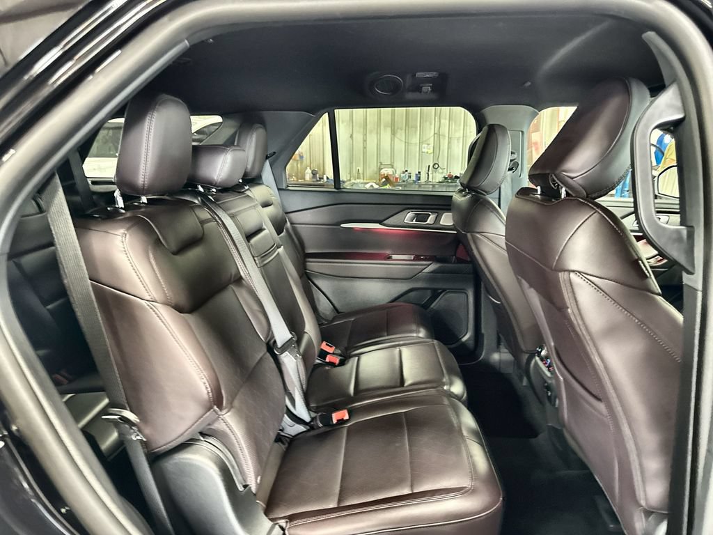 Certified 2026 Ford Explorer Platinum AWD/4WD image 31