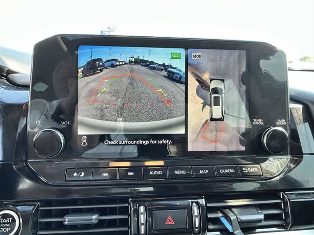 Used 2024 Nissan Pathfinder SL w/ SL Premium Package FWD image 15