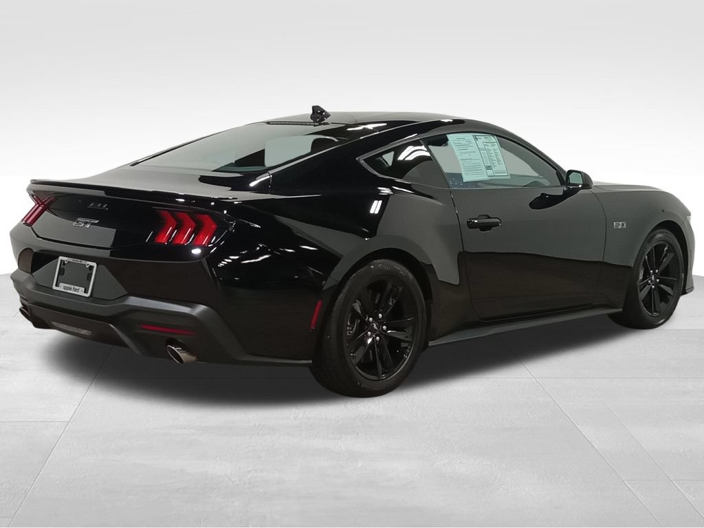 Certified 2025 Ford Mustang GT RWD image 3