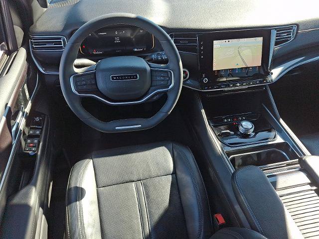 Used 2023 Jeep Wagoneer 4WD image 12