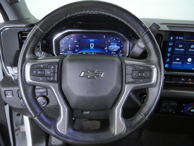 Used 2024 Chevrolet Silverado 1500 RST AWD/4WD image 27