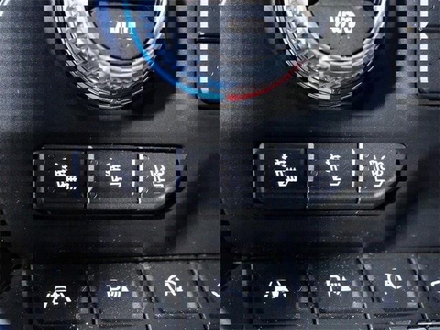 Used 2021 GMC Sierra 1500 AT4 w/ AT4 Value Package image 22