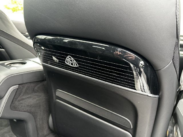 Used 2024 Mercedes-Benz Maybach GLS 600 4MATIC image 46