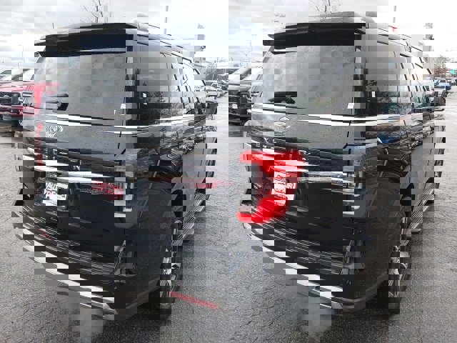 Certified 2024 Ford Expedition Limited image 8