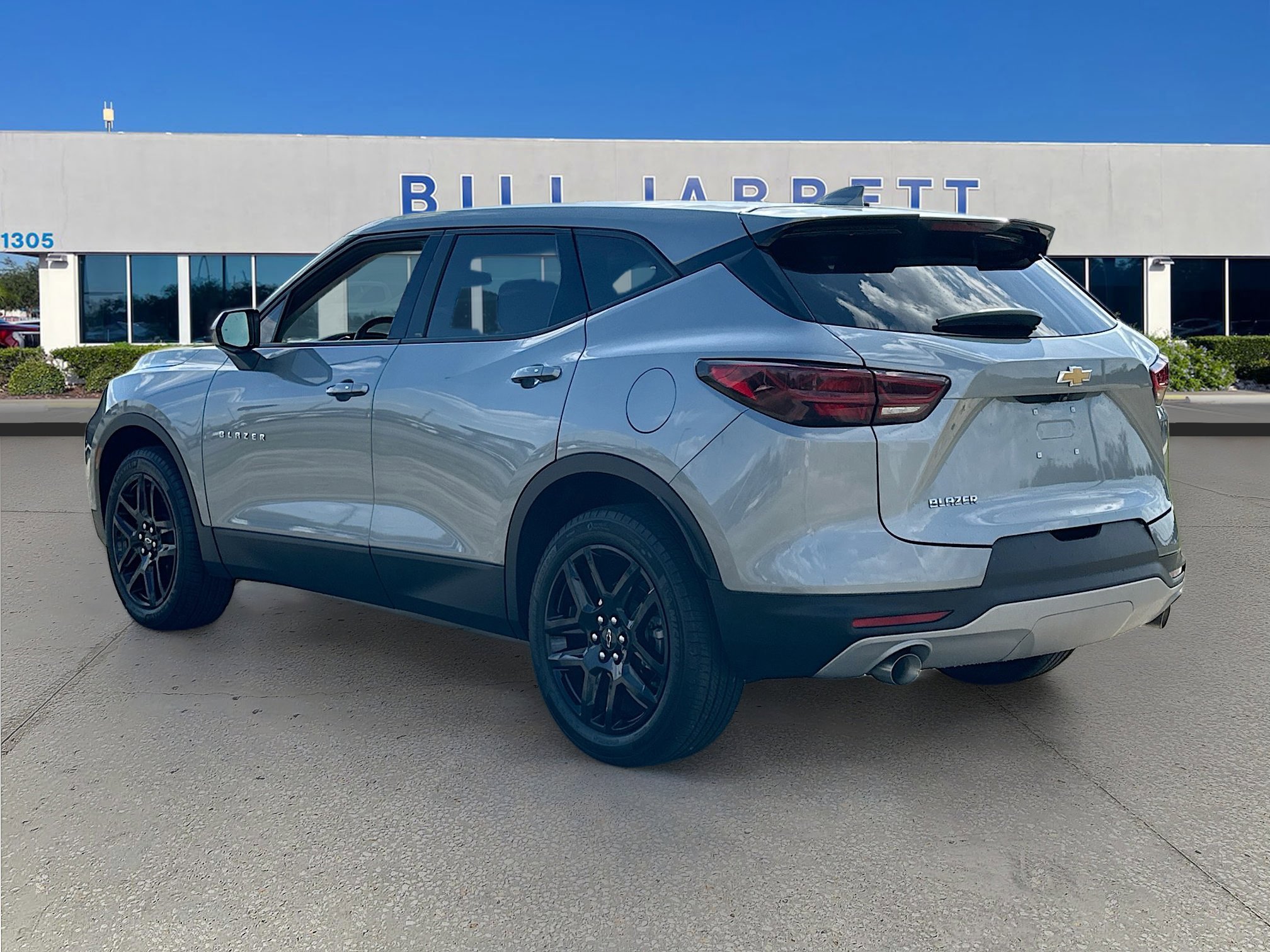 Used 2023 Chevrolet Blazer LT w/ Driver Confidence Package image 3