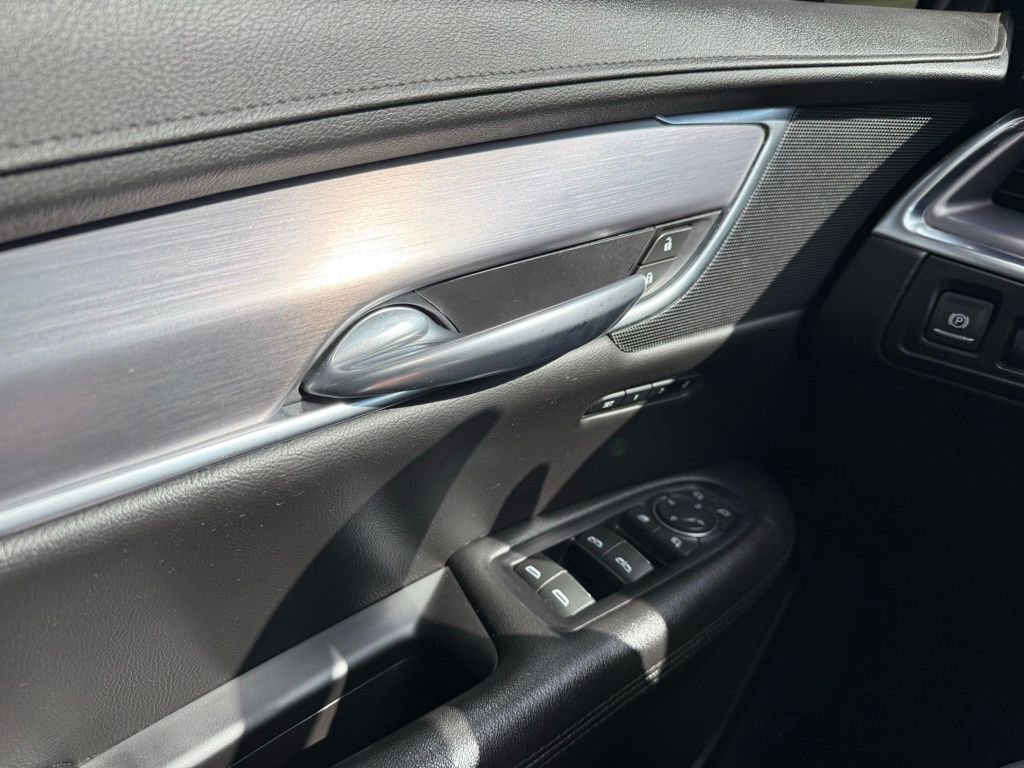 Used 2019 Cadillac XT5 Luxury image 24