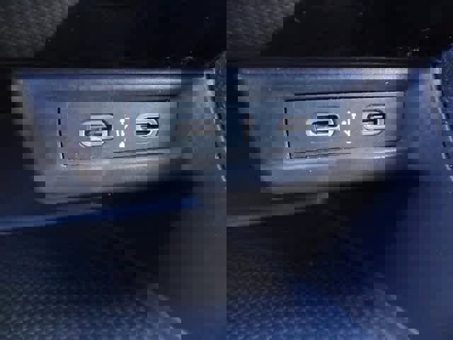 Used 2024 Volkswagen Jetta SE image 29