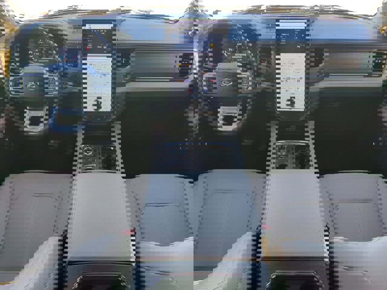 Certified 2024 Ford Expedition Limited image 13