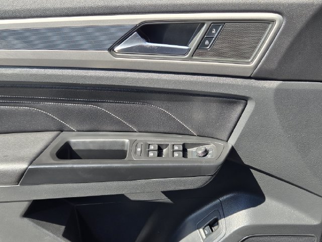 Used 2020 Volkswagen Atlas Cross Sport SEL AWD/4WD image 22