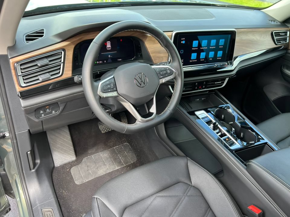 Used 2026 Volkswagen Atlas SE AWD/4WD image 17