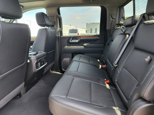 Used 2025 GMC Sierra 2500 Denali w/ Denali Reserve Package AWD/4WD image 16