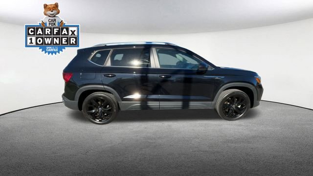 Used 2023 Volkswagen Taos SE image 9