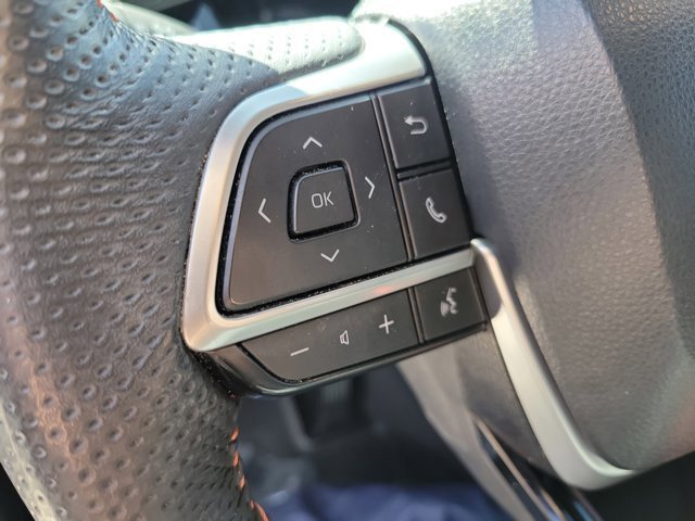 Used 2022 Toyota Sienna XSE image 25