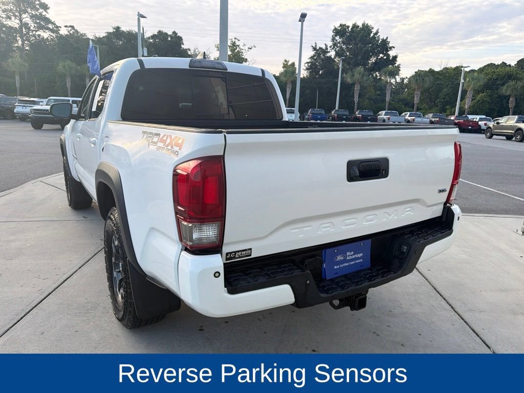 Used 2017 Toyota Tacoma TRD Off-Road AWD/4WD image 6