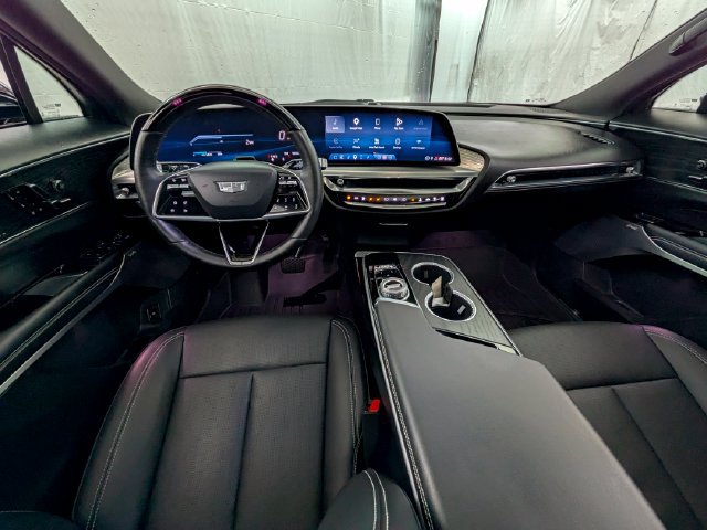 Used 2023 Cadillac Lyriq 2WD image 8