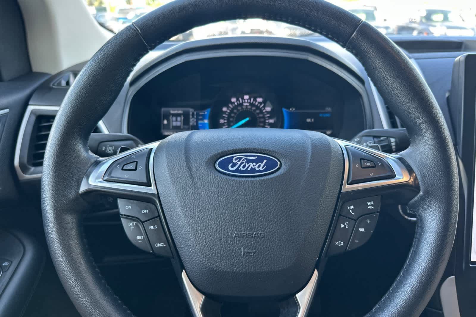 Certified 2024 Ford Edge SEL w/ Convenience Package AWD/4WD image 24