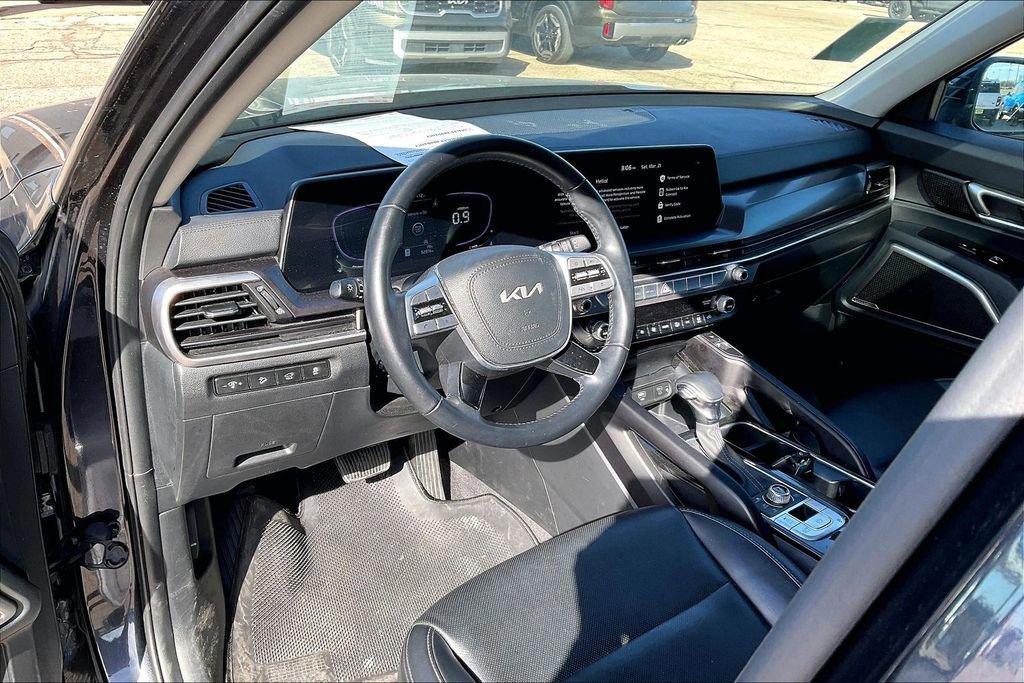 Used 2025 Kia Telluride S image 7