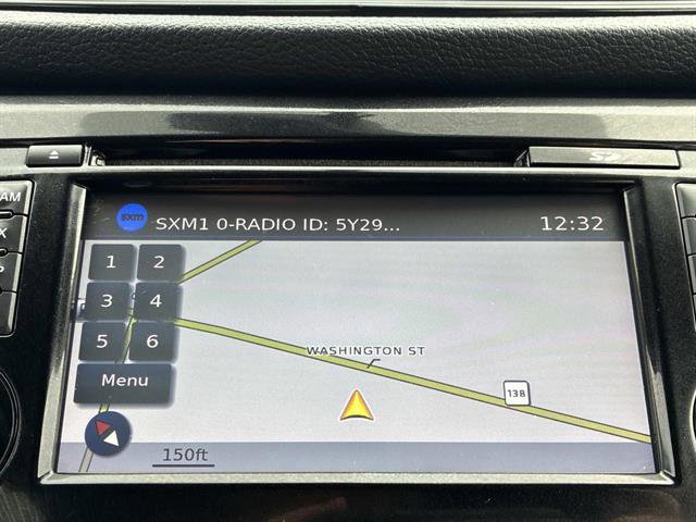 Used 2017 Nissan Rogue SV w/ SV Premium Package image 32