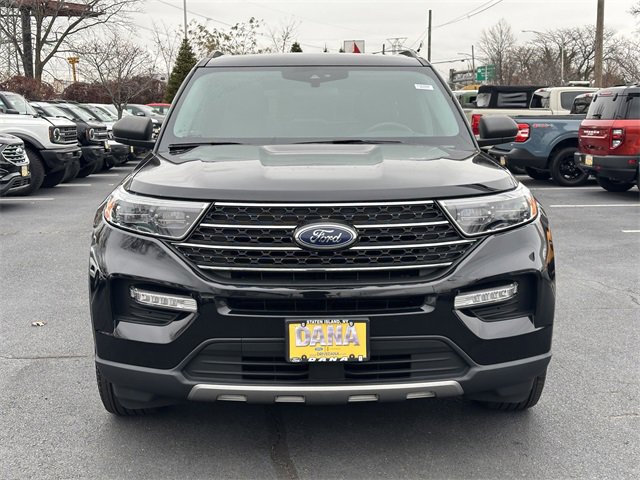 Certified 2022 Ford Explorer XLT w/ Equipment Group 202A image 2