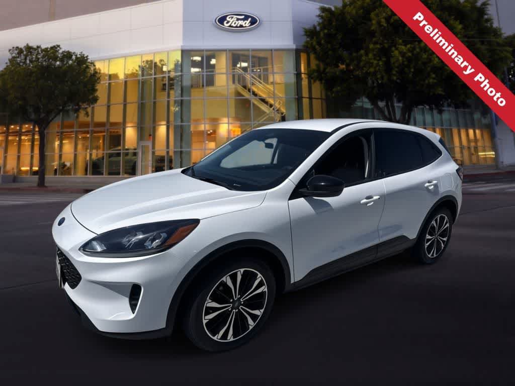 Certified 2022 Ford Escape SE w/ SE Sport Appearance Package