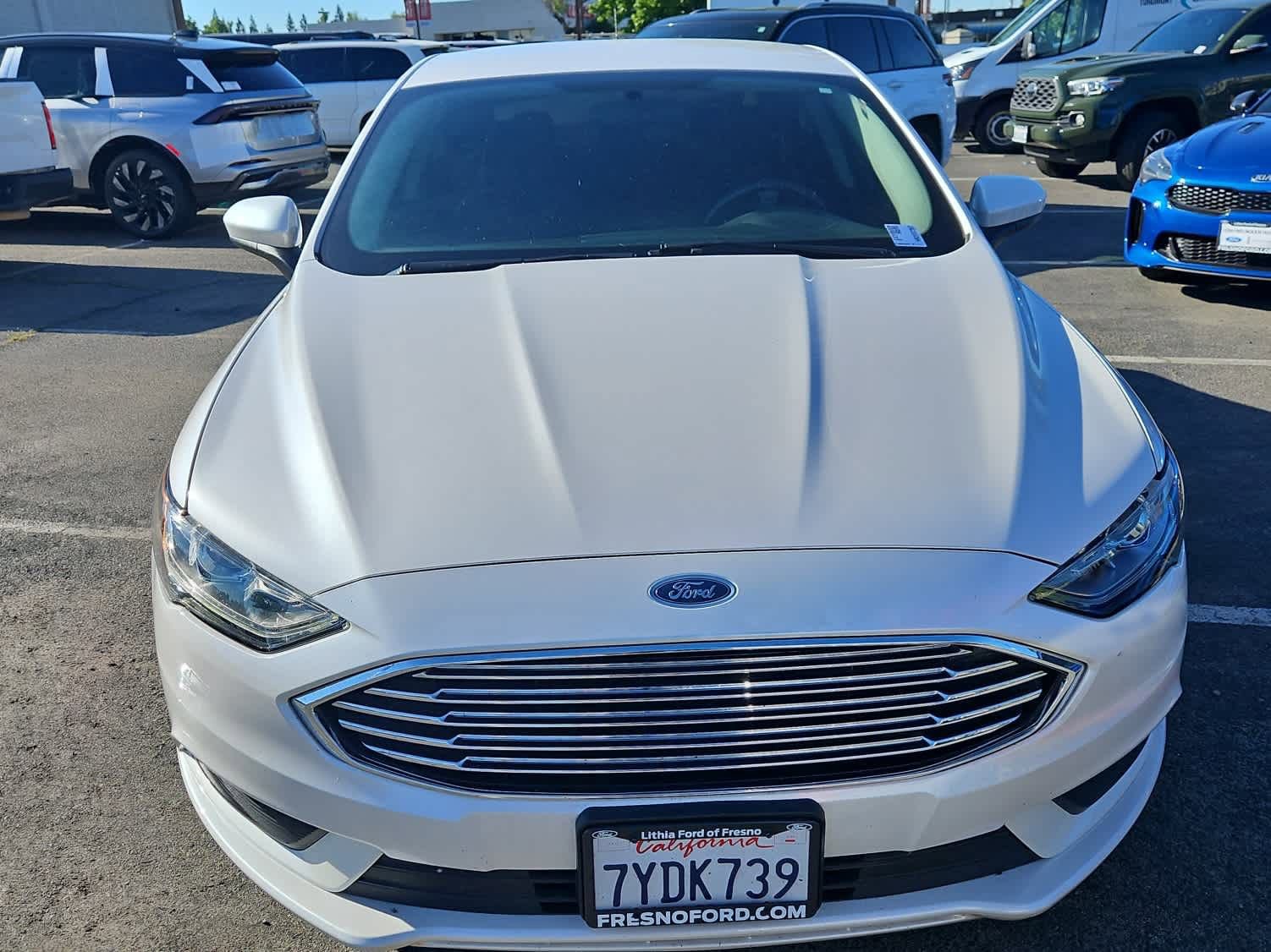 Certified 2017 Ford Fusion SE w/ Fusion SE Technology Package image 4