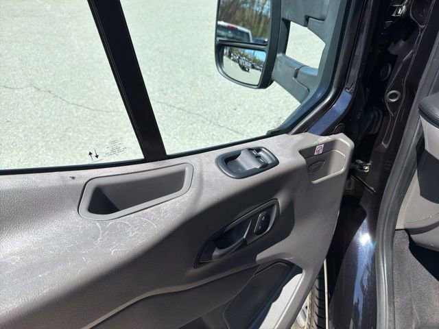 Certified 2020 Ford Transit 250 138 RWD image 12