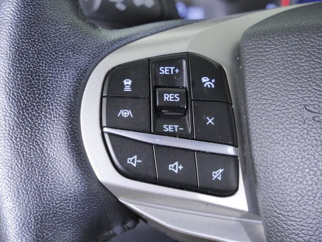 Certified 2022 Ford Explorer XLT w/ Equipment Group 202A AWD/4WD image 26