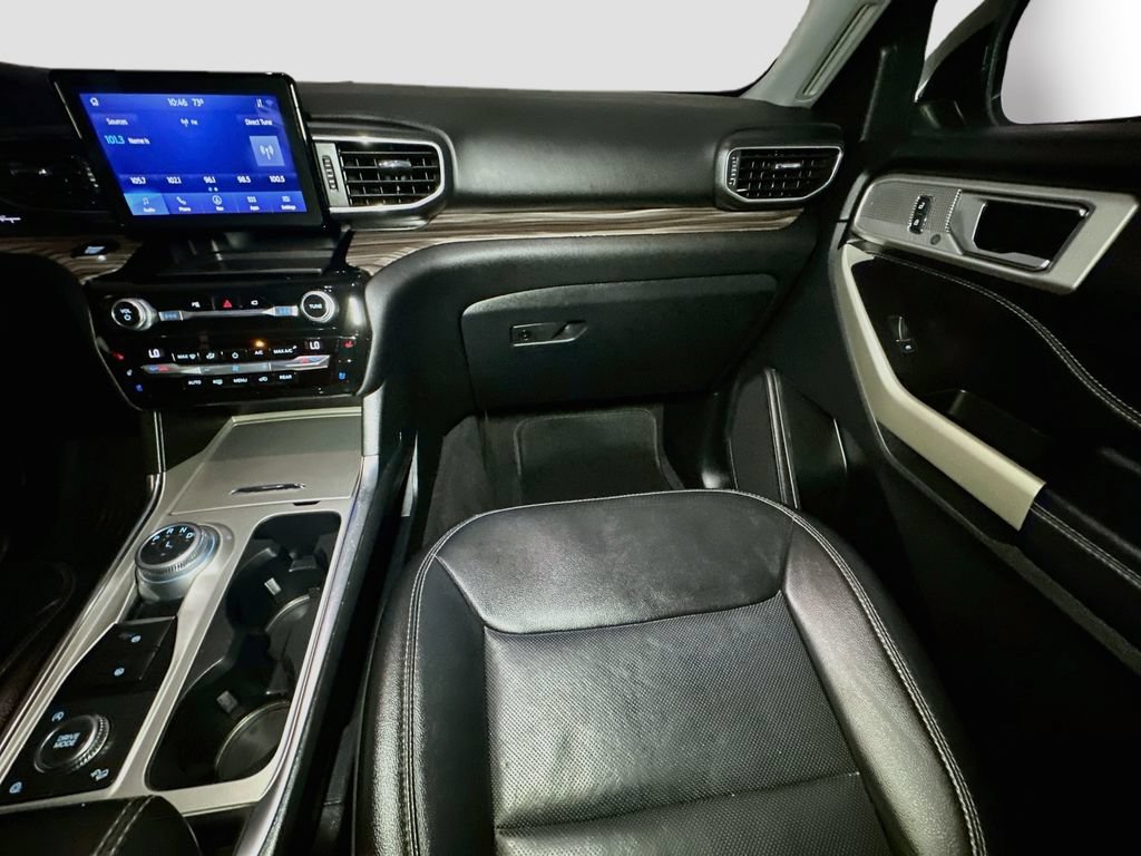 Certified 2021 Ford Explorer Limited AWD/4WD image 32