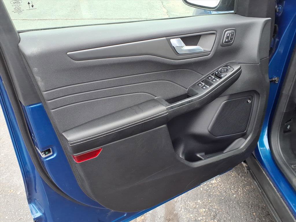 Certified 2023 Ford Escape Active w/ Tech Pack #2 image 9