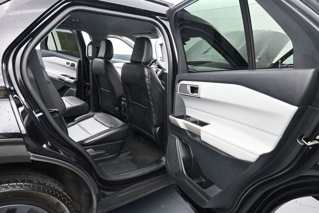 Certified 2023 Ford Explorer XLT w/ Equipment Group 202A AWD/4WD image 13
