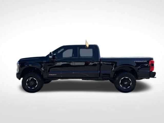 Certified 2026 Ford F350 Platinum w/ Tremor Off-Road Package AWD/4WD image 4