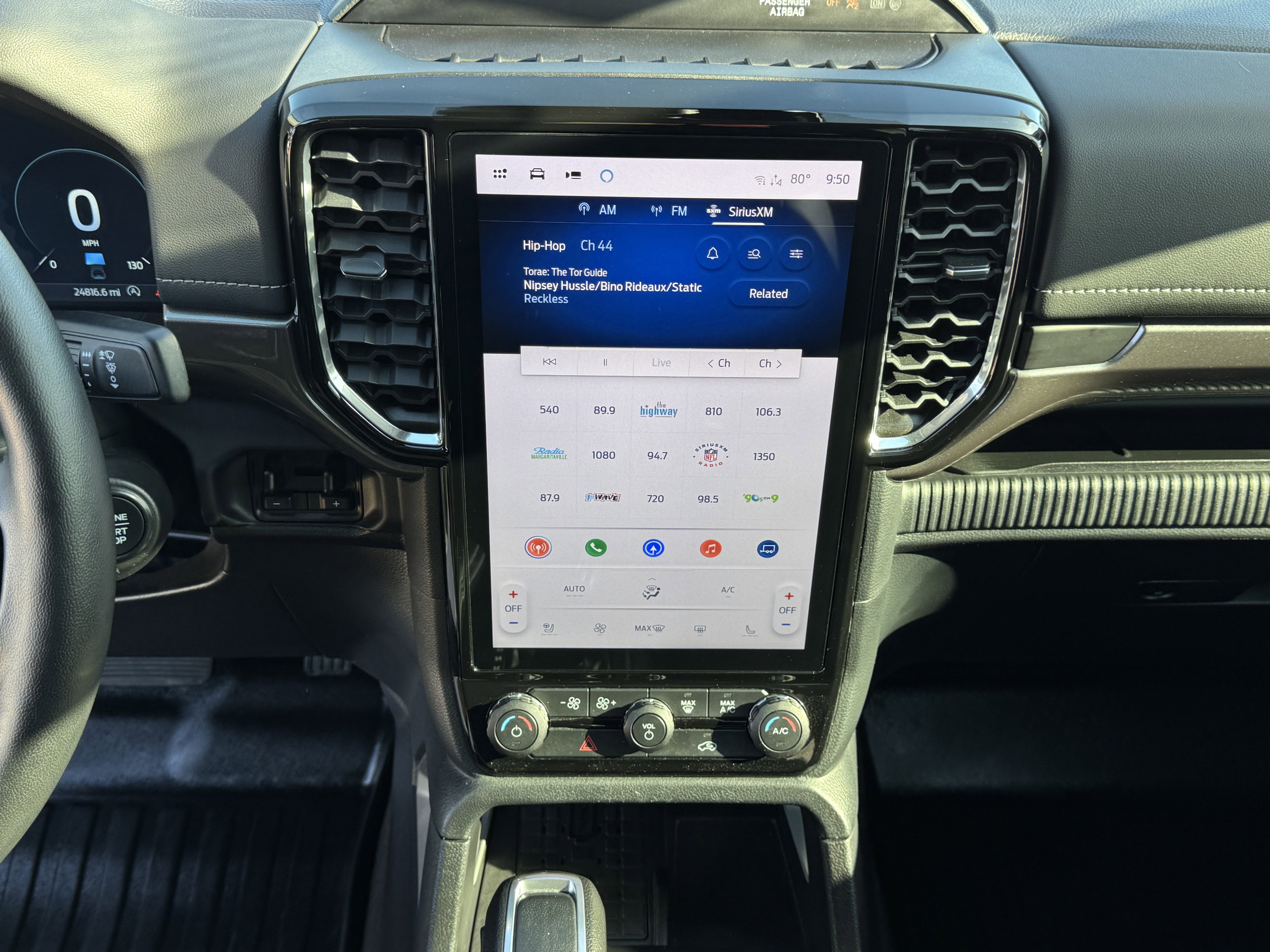 Certified 2024 Ford Ranger Lariat w/ Advanced Towing Package image 20